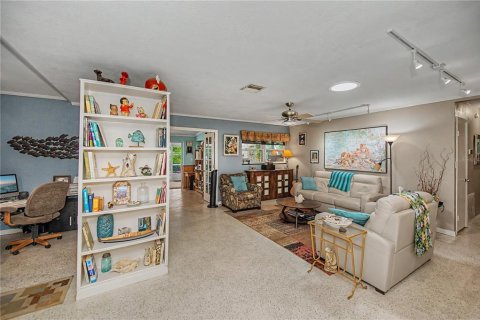 Villa ou maison à vendre à Punta Gorda, Floride: 3 chambres, 130.62 m2 № 2239657 - photo 12