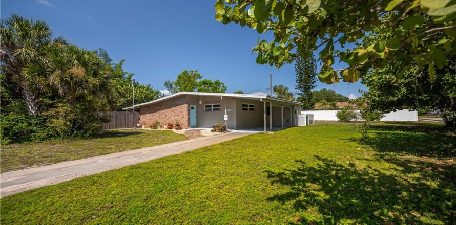 Villa ou maison à Punta Gorda, Floride 3 chambres, 130.62 m2 № 2239657
