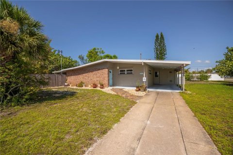 Villa ou maison à vendre à Punta Gorda, Floride: 3 chambres, 130.62 m2 № 2239657 - photo 8