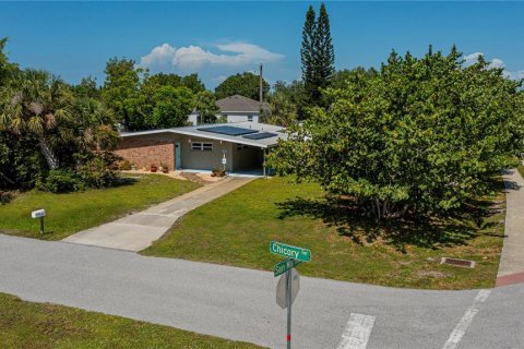 Villa ou maison à vendre à Punta Gorda, Floride: 3 chambres, 130.62 m2 № 2239657 - photo 6