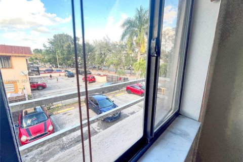 Снять в аренду кондоминиум в Хайалиа, Флорида 2 спальни, 82.13м2, № 2034894 - фото 19