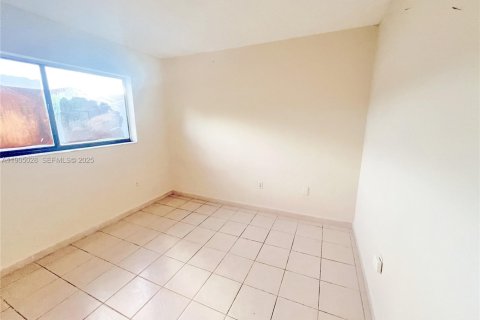 Снять в аренду кондоминиум в Хайалиа, Флорида 2 спальни, 82.13м2, № 2034894 - фото 22