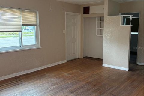 Commercial property in Pinellas Park, Florida 75.44 sq.m. № 2364907 - photo 5