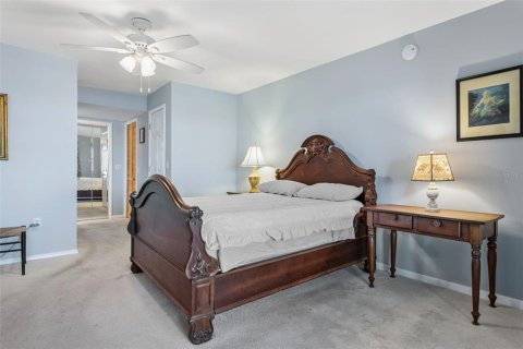 Condo in Saint Petersburg, Florida, 2 bedrooms  № 2114823 - photo 16