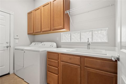 House in Venice, Florida 3 bedrooms, 185.8 sq.m. № 1364682 - photo 30