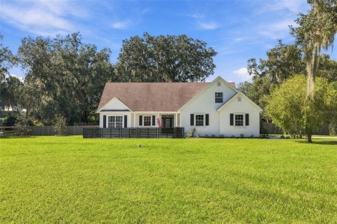 Villa ou maison à Lakeland, Floride 3 chambres, 165.83 m2 № 2431806