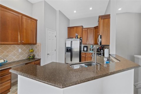 Townhouse in Riverview, Florida 2 bedrooms, 120.59 sq.m. № 1825322 - photo 10