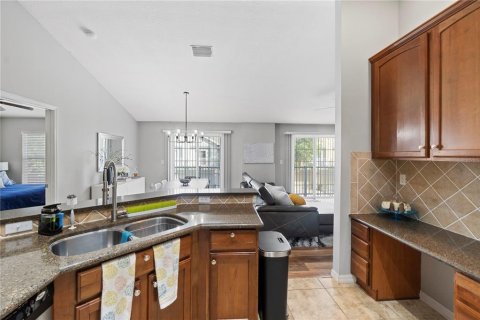 Townhouse in Riverview, Florida 2 bedrooms, 120.59 sq.m. № 1825322 - photo 20