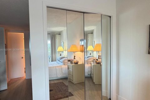 Copropriété à vendre à Pompano Beach, Floride: 1 chambre, 79.15 m2 № 1986324 - photo 11