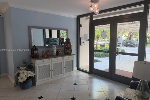 Copropriété à vendre à Pompano Beach, Floride: 1 chambre, 79.15 m2 № 1986324 - photo 20