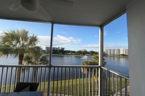 Copropriété à vendre à Pompano Beach, Floride: 1 chambre, 79.15 m2 № 1986324 - photo 15