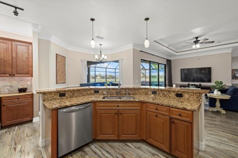 House in Venice, Florida 4 bedrooms, 236.71 sq.m. № 1716439 - photo 19