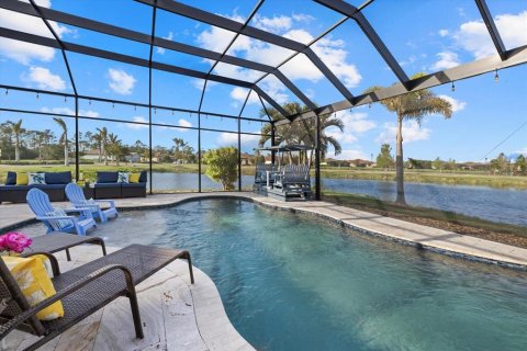 House in Venice, Florida 4 bedrooms, 236.71 sq.m. № 1716439 - photo 5