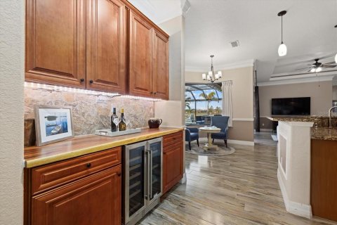 House in Venice, Florida 4 bedrooms, 236.71 sq.m. № 1716439 - photo 23