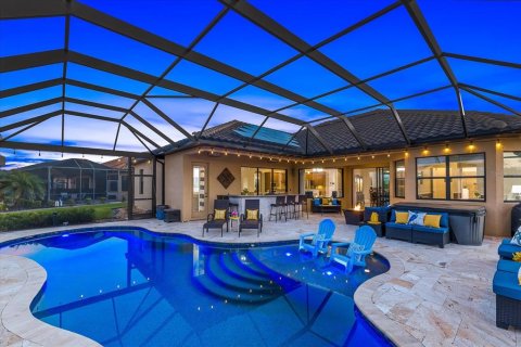 House in Venice, Florida 4 bedrooms, 236.71 sq.m. № 1716439 - photo 6