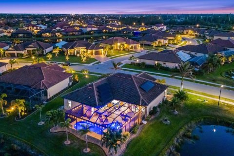 House in Venice, Florida 4 bedrooms, 236.71 sq.m. № 1716439 - photo 7