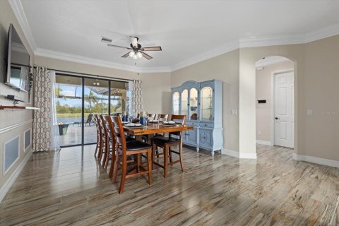 House in Venice, Florida 4 bedrooms, 236.71 sq.m. № 1716439 - photo 14