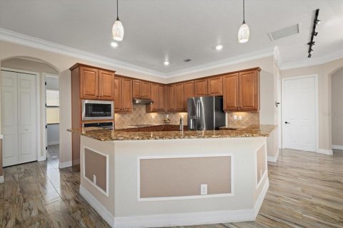 House in Venice, Florida 4 bedrooms, 236.71 sq.m. № 1716439 - photo 21