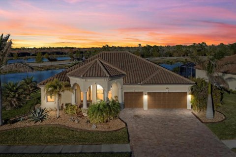 House in Venice, Florida 4 bedrooms, 236.71 sq.m. № 1716439 - photo 10