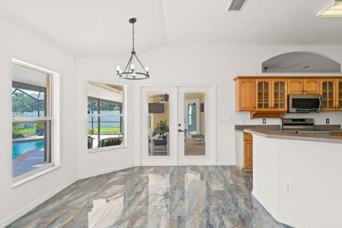 Villa ou maison à vendre à Sorrento, Floride: 3 chambres, 212.65 m2 № 1853405 - photo 15