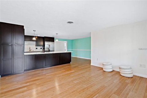 Casa en alquiler en Sarasota, Florida, 3 dormitorios, 128.39 m2 № 1837172 - foto 2