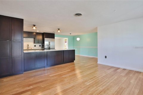 Casa en alquiler en Sarasota, Florida, 3 dormitorios, 128.39 m2 № 1837172 - foto 3