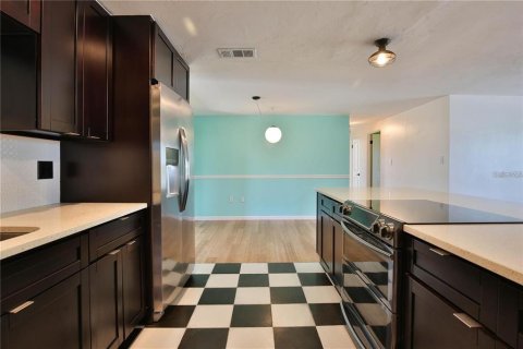 Casa en alquiler en Sarasota, Florida, 3 dormitorios, 128.39 m2 № 1837172 - foto 10