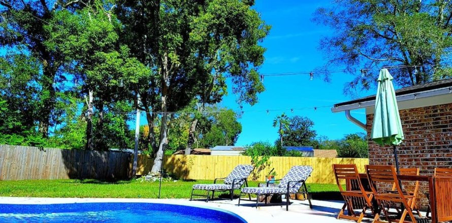 Casa en Orange Park, Florida 3 dormitorios, 154.78 m2 № 879925