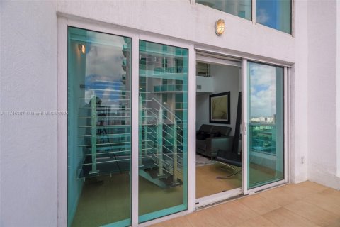 Apartamento en alquiler en Miami, Florida, 1 dormitorio, 91.14 m2 № 1993172 - foto 24