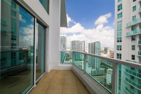 Apartamento en alquiler en Miami, Florida, 1 dormitorio, 91.14 m2 № 1993172 - foto 25