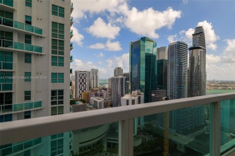 Apartamento en alquiler en Miami, Florida, 1 dormitorio, 91.14 m2 № 1993172 - foto 26