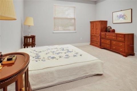 House in Lutz, Florida 4 bedrooms, 235.6 sq.m. № 2306658 - photo 19