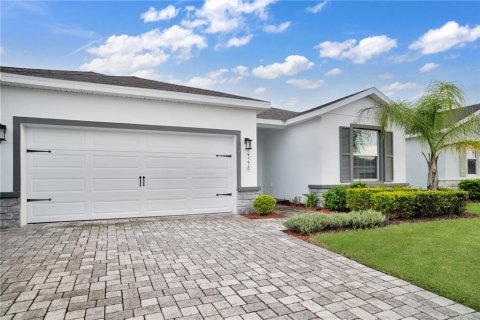 House in Lutz, Florida 4 bedrooms, 235.6 sq.m. № 2306658 - photo 4