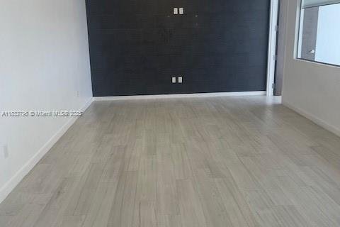Immobilier commercial à vendre à Aventura, Floride № 1983274 - photo 7