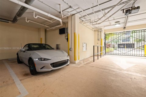 Купить кондоминиум в Санрайз, Флорида 2 спальни, 121.61м2, № 2001460 - фото 24