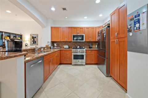 Купить кондоминиум в Санрайз, Флорида 2 спальни, 121.61м2, № 2001460 - фото 10