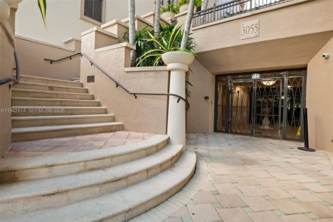 Купить кондоминиум в Санрайз, Флорида 2 спальни, 121.61м2, № 2001460 - фото 2