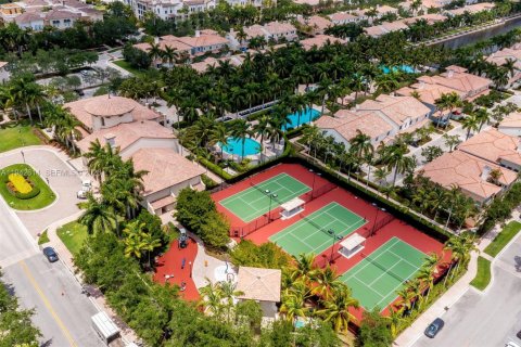 Купить кондоминиум в Санрайз, Флорида 2 спальни, 121.61м2, № 2001460 - фото 30