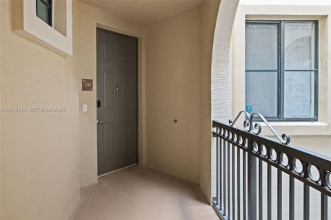 Купить кондоминиум в Санрайз, Флорида 2 спальни, 121.61м2, № 2001460 - фото 3