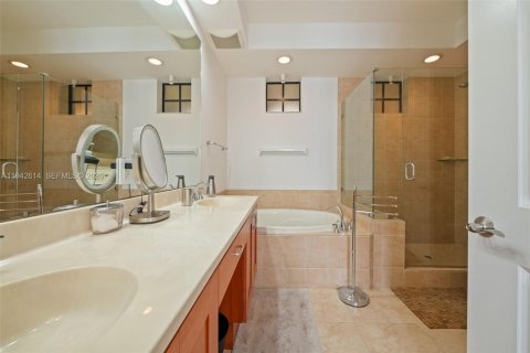 Купить кондоминиум в Санрайз, Флорида 2 спальни, 121.61м2, № 2001460 - фото 19