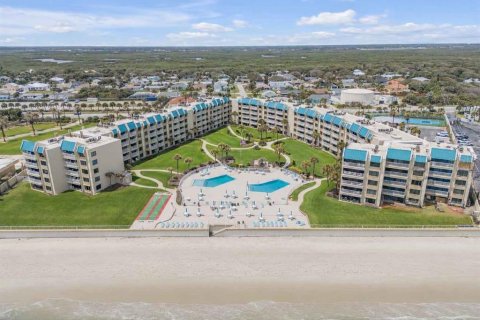 Condo in New Smyrna Beach, Florida, 2 bedrooms  № 2119100 - photo 6
