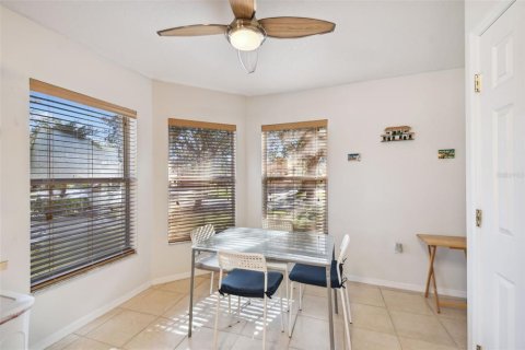 Casa en venta en Kissimmee, Florida, 2 dormitorios, 128.95 m2 № 1724763 - foto 9