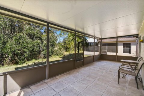 Casa en venta en Kissimmee, Florida, 2 dormitorios, 128.95 m2 № 1724763 - foto 5
