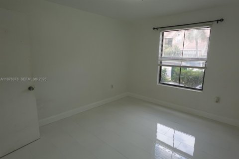 Condo in Miami, Florida, 1 bedroom  № 2040621 - photo 14