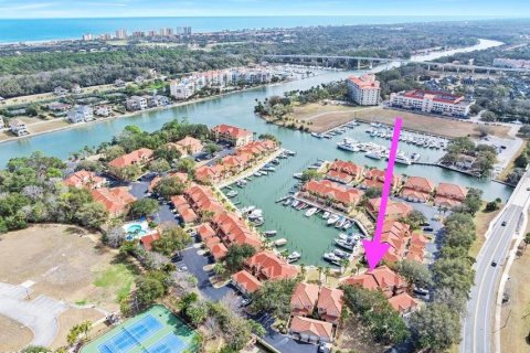 Touwnhouse à vendre à Palm Coast, Floride: 3 chambres, 174.19 m2 № 2117893 - photo 4