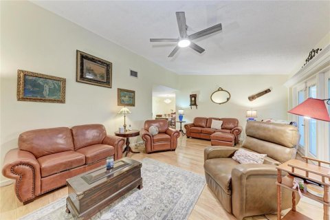 Villa ou maison à vendre à Bradenton, Floride: 3 chambres, 202.25 m2 № 2158029 - photo 13