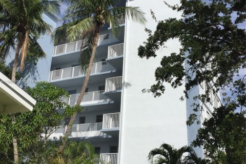 Copropriété à louer à Hollywood, Floride: 1 chambre, 83.43 m2 № 2028755 - photo 25