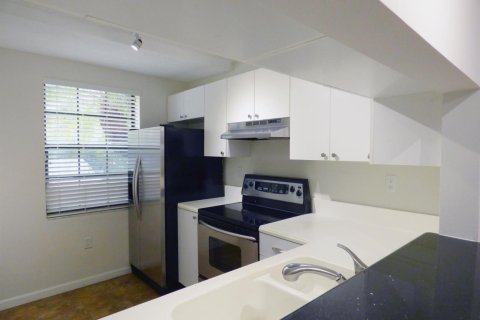 Townhouse in Fort Lauderdale, Florida 2 bedrooms, 106.74 sq.m. № 2173045 - photo 9