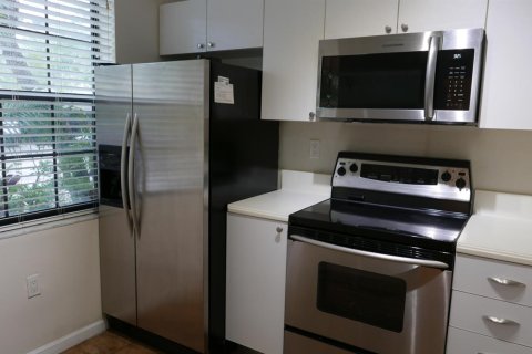 Townhouse in Fort Lauderdale, Florida 2 bedrooms, 106.74 sq.m. № 2173045 - photo 3