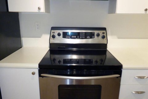 Townhouse in Fort Lauderdale, Florida 2 bedrooms, 106.74 sq.m. № 2173045 - photo 7